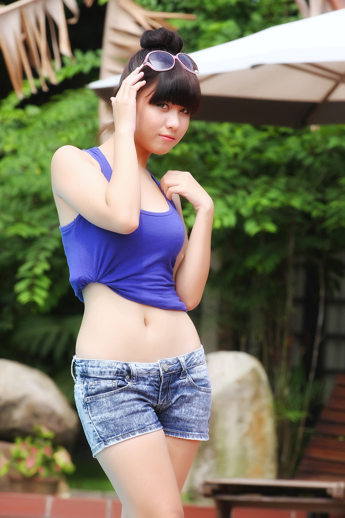 大乳三级a做爰大乳视频